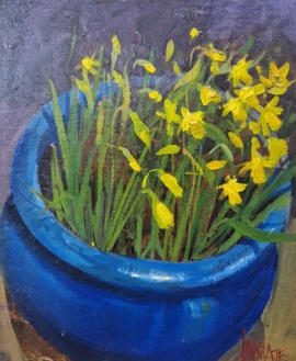 DAFFS IN BLUE POT